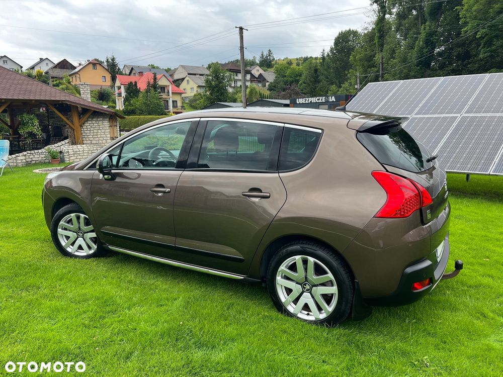 Peugeot 3008 Hybrid4 - 3