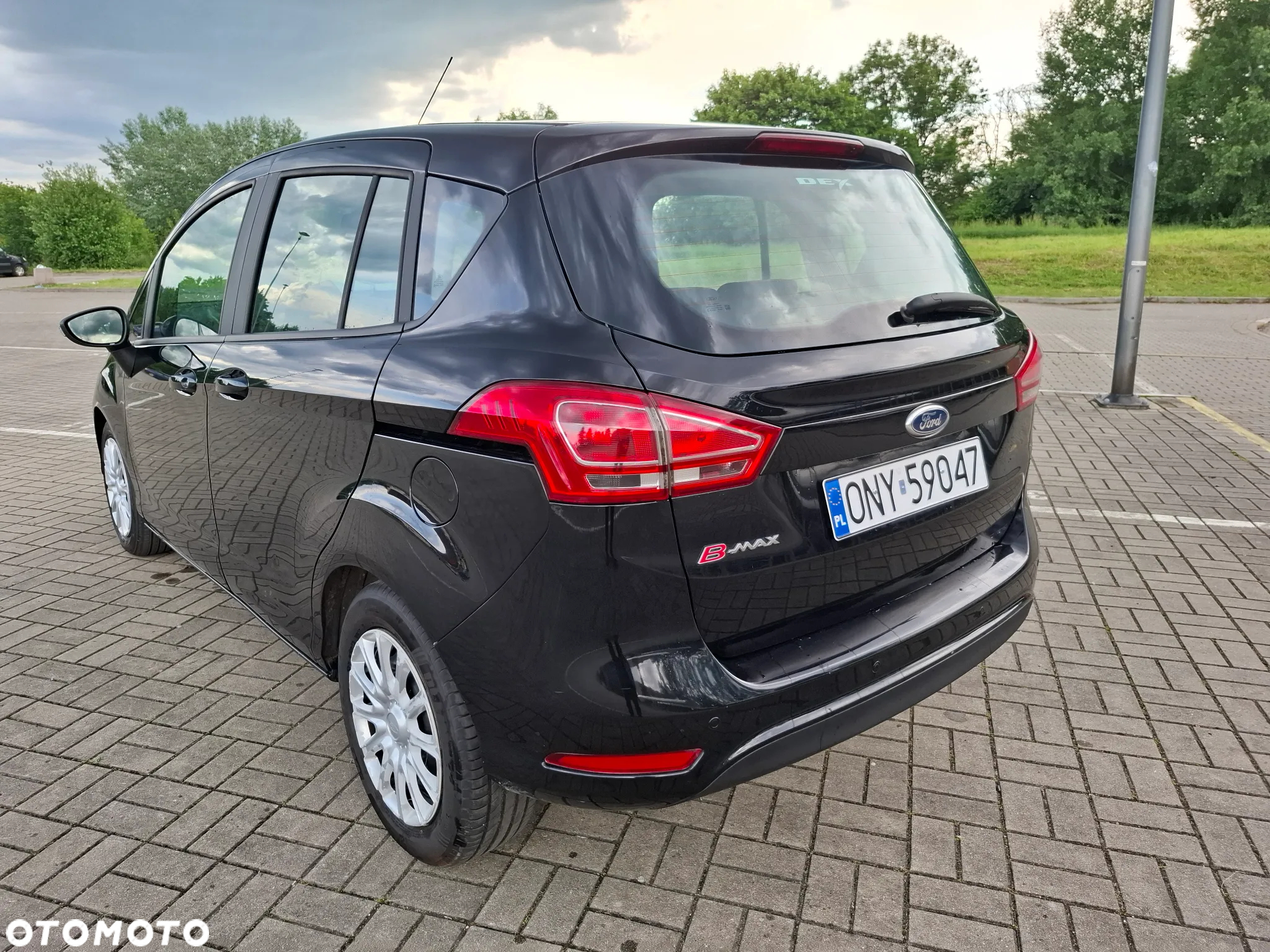 Ford B-MAX 1.5 TDCi Titanium - 12