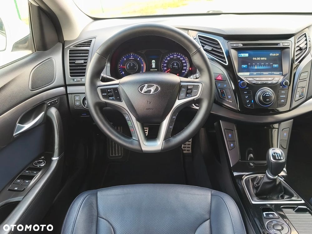 Hyundai i40 1.7 CRDi Comfort + - 5