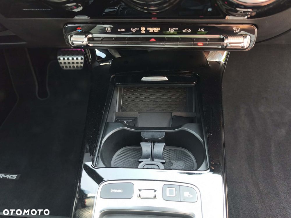 Mercedes-Benz CLA 200 d 8G-DCT AMG Line - 28