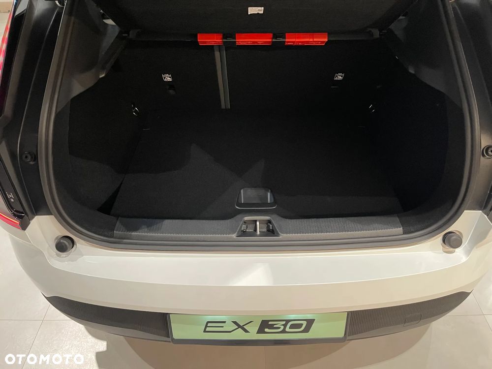 Volvo EX30 69kWh Single Motor Long Range Ultra - 29
