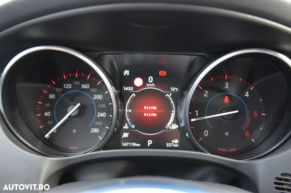 Jaguar F-Pace 20d AWD Aut. R-Sport - 29