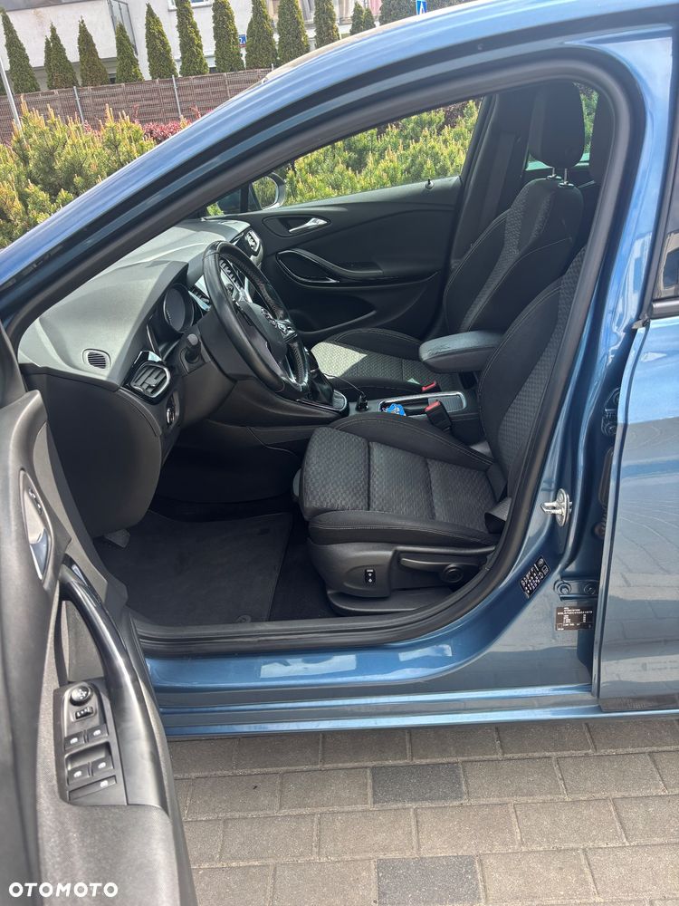 Opel Astra 1.4 T Dynamic - 18