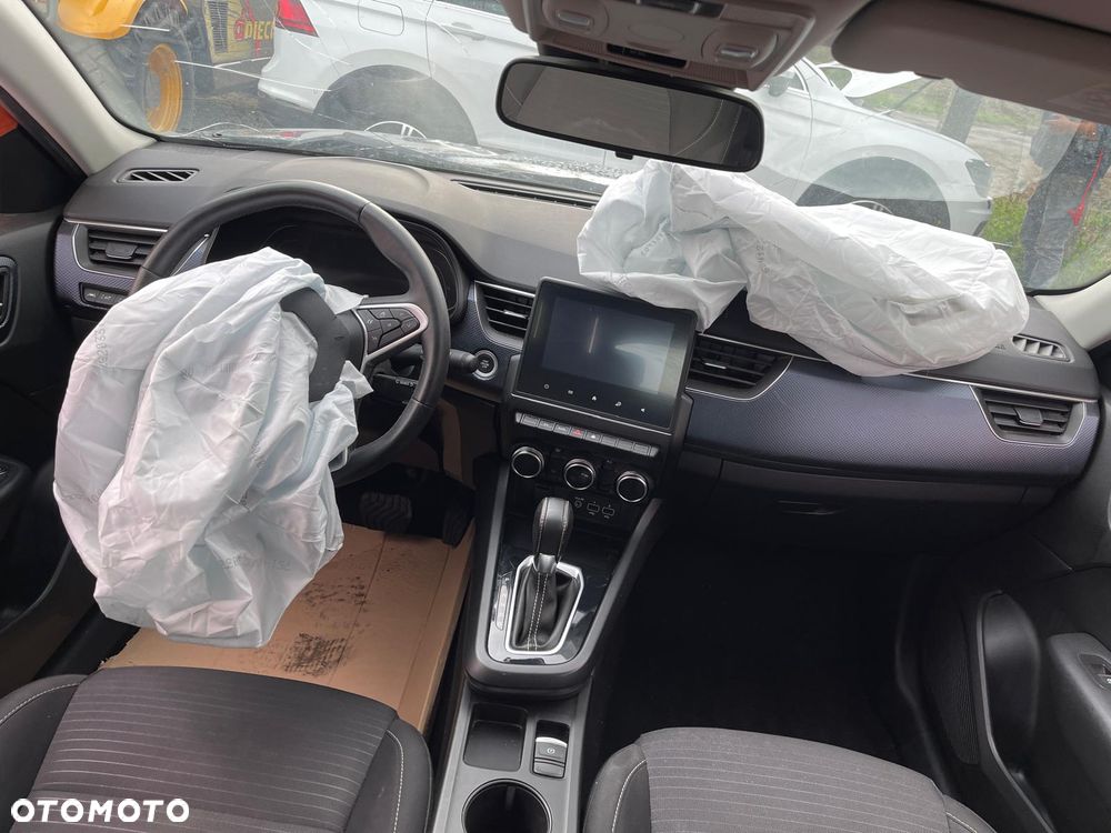 Renault Arkana 1.6 E-TECH Zen MMT - 9