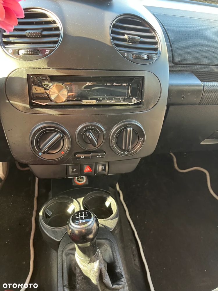 Volkswagen New Beetle 1.4 - 11