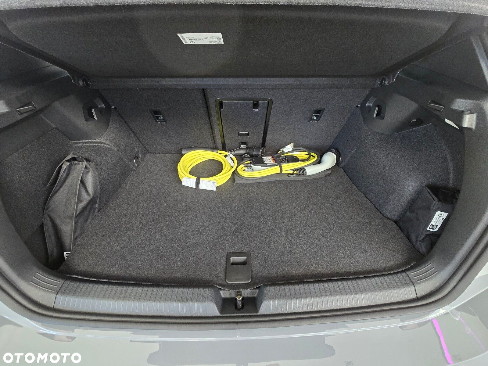 Volkswagen Golf - 13