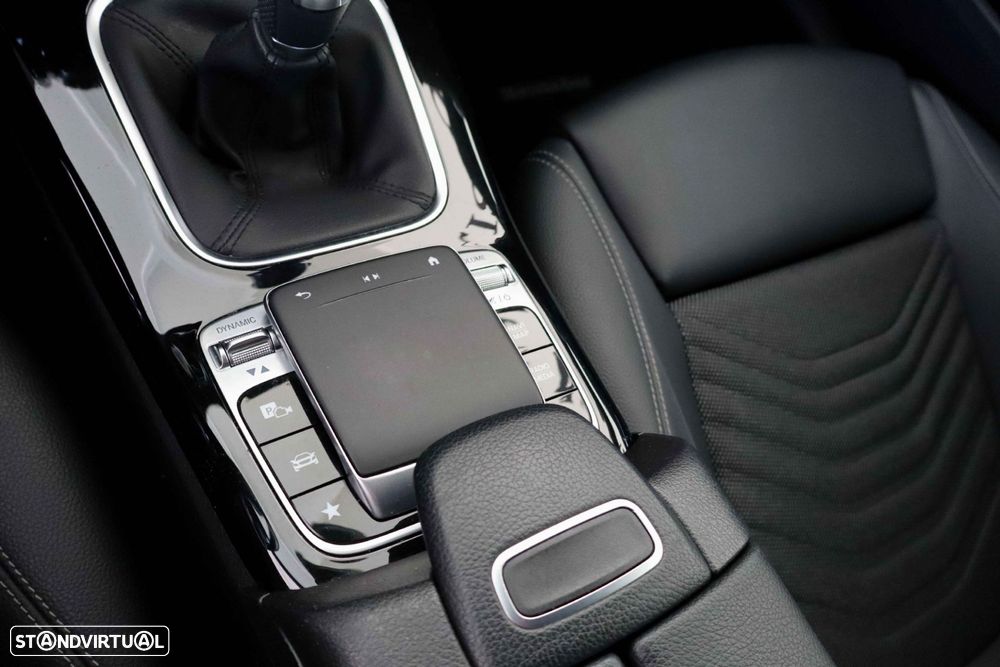 Mercedes-Benz A 160 d Style Plus - 40