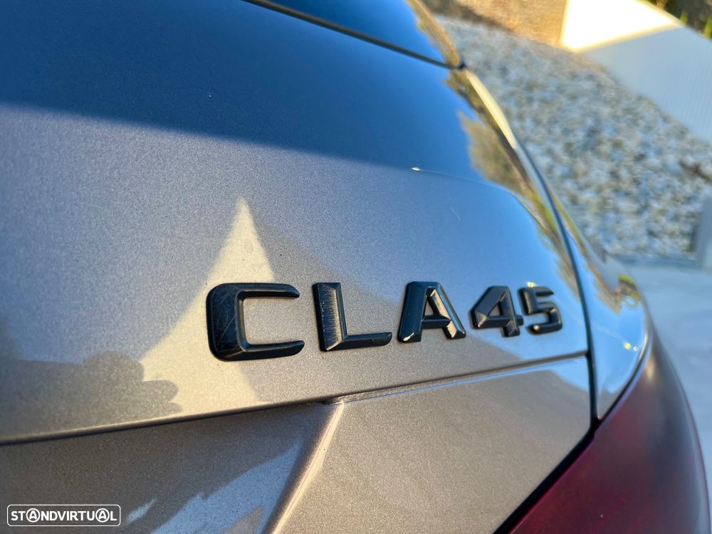 Mercedes-Benz CLA 45 AMG 4Matic 7G-DCT Orange Art Edition - 40