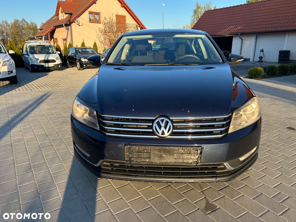 Volkswagen Passat 2.0 TDI DSG BlueMotion Technology Comfortline - 14
