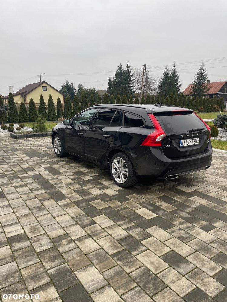 Volvo V60 D4 AWD Geartronic - 5