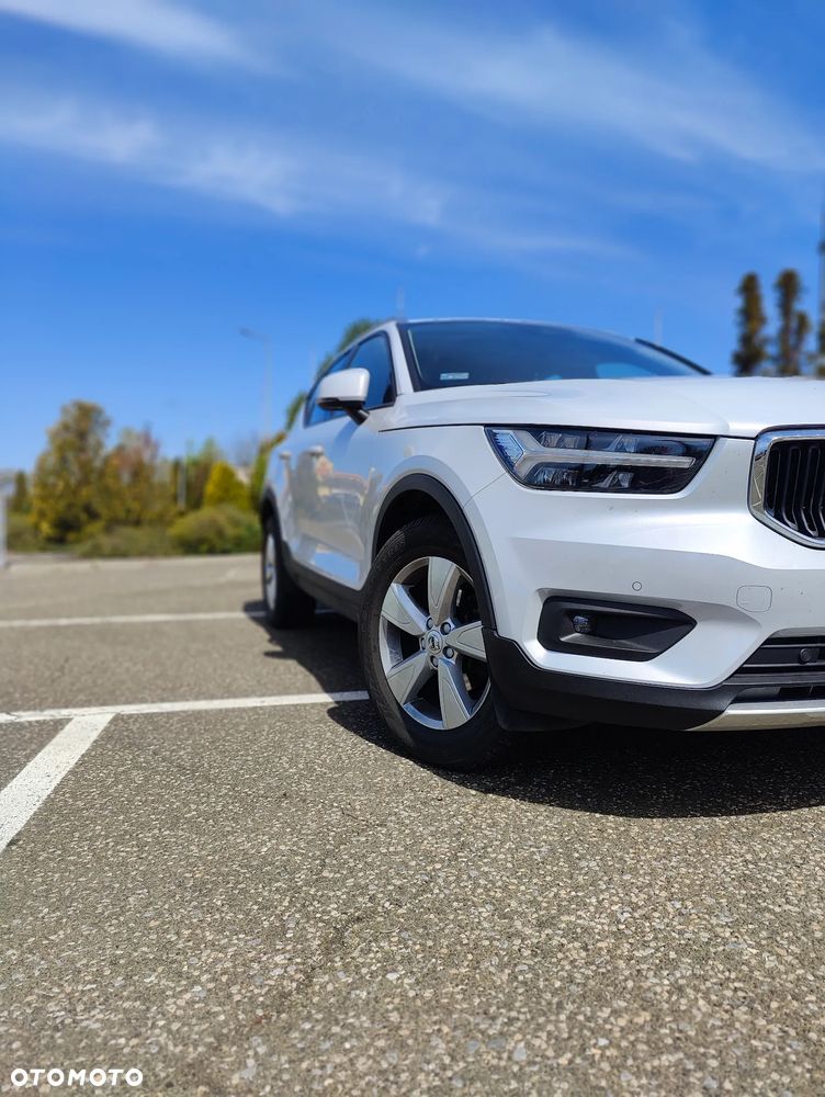 Volvo XC 40 T3 Momentum Pro - 1