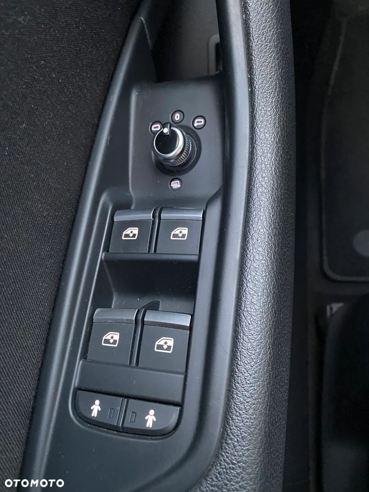 Audi A4 Avant 2.0 TDI S tronic - 12