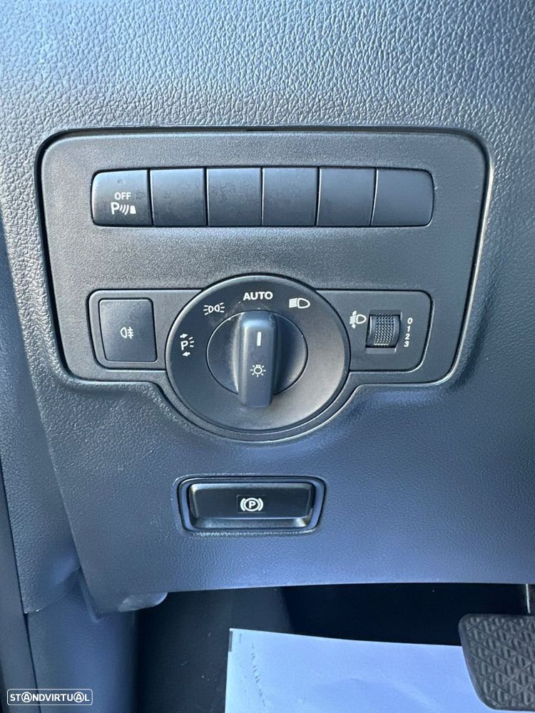 Mercedes-Benz Vito Tourer 116 CDi/34 Select — fotografia 17