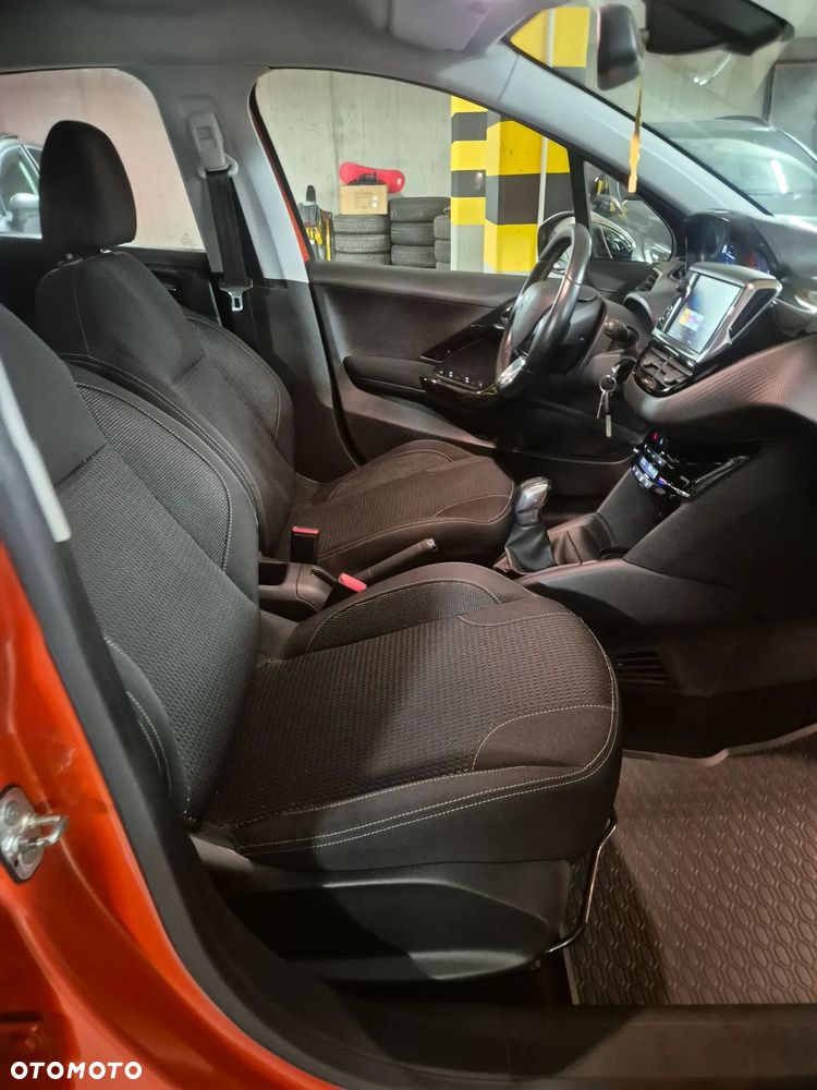 Peugeot 208 PureTech 110 Stop & Start Allure - 15
