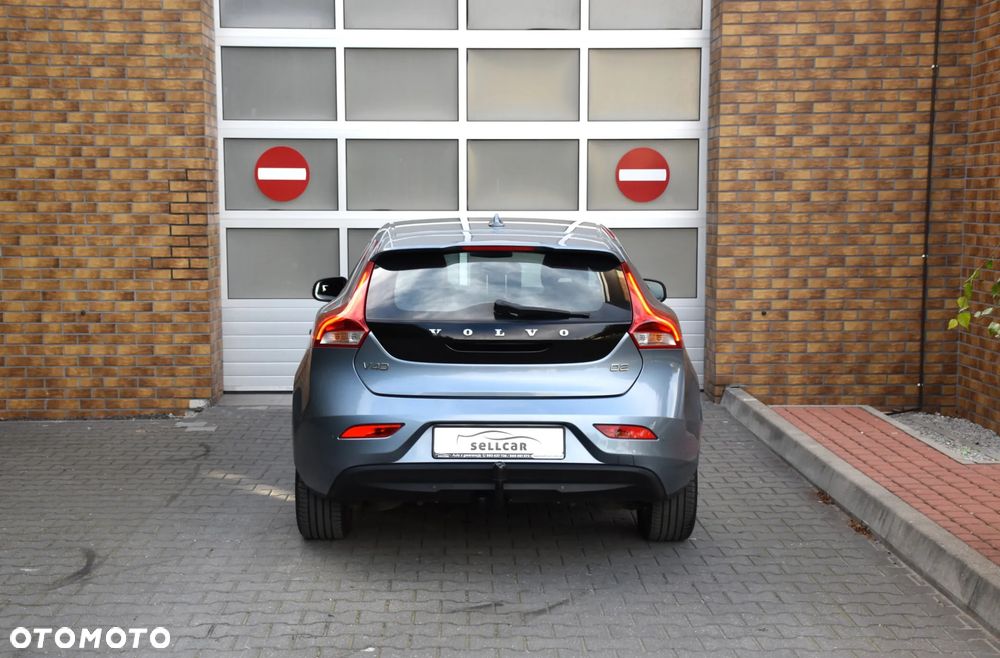 Volvo V40 D2 - 32
