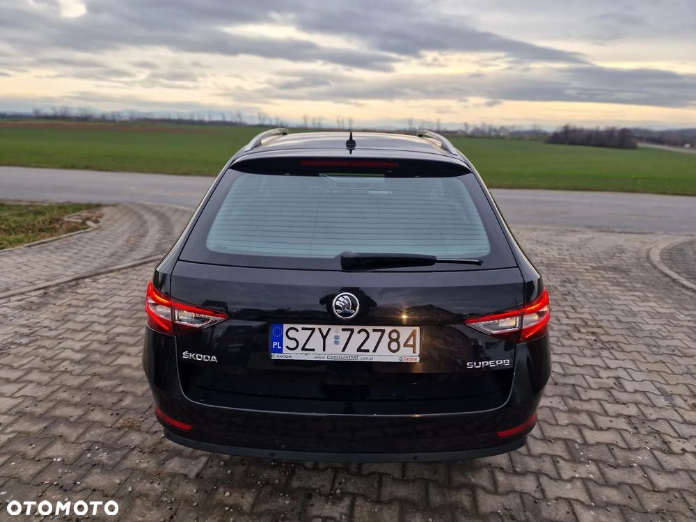 Skoda Superb 1.8 TSI Ambition - 12