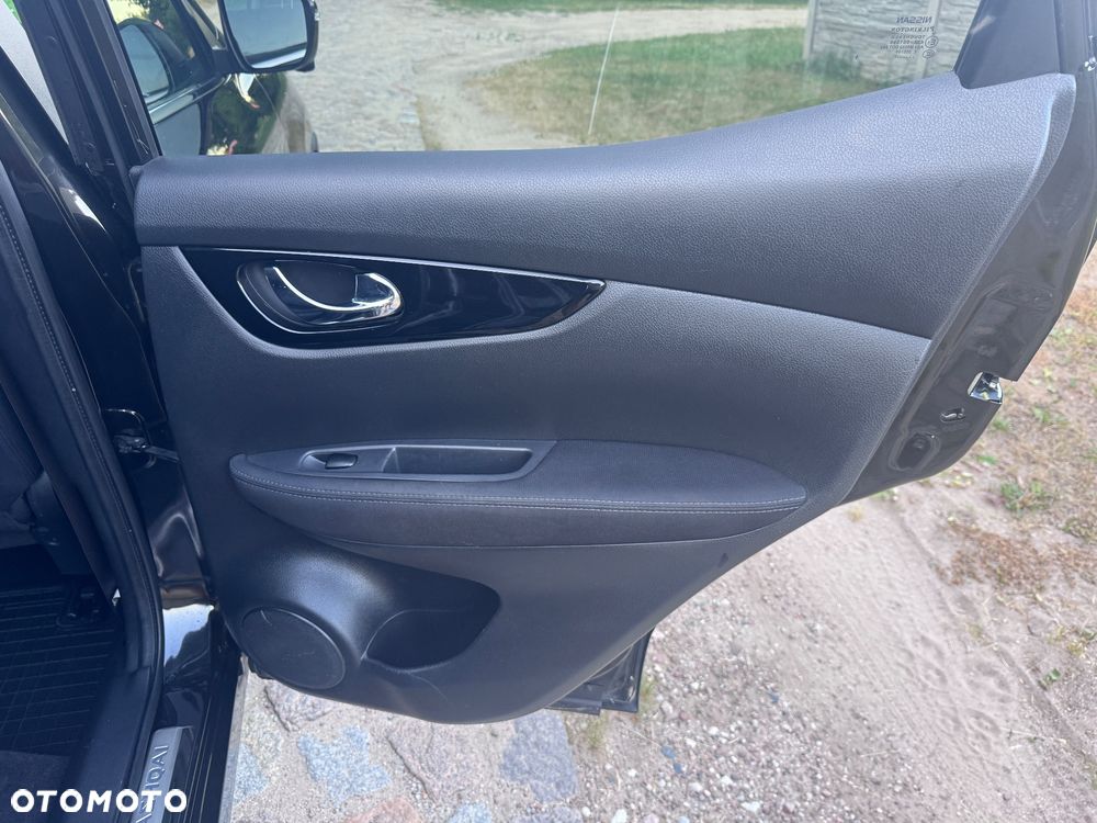 Nissan Qashqai 1.6 dCi DPF Start/Stop tekna - 17
