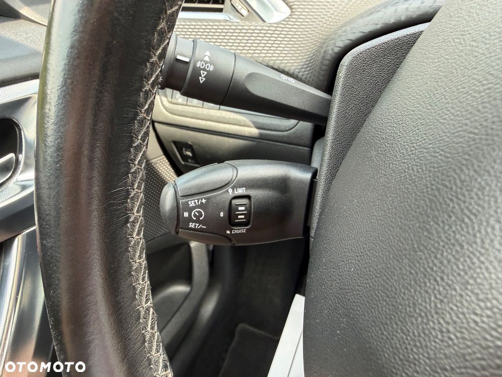 Peugeot 2008 PureTech 110 Stop&Start Allure - 26