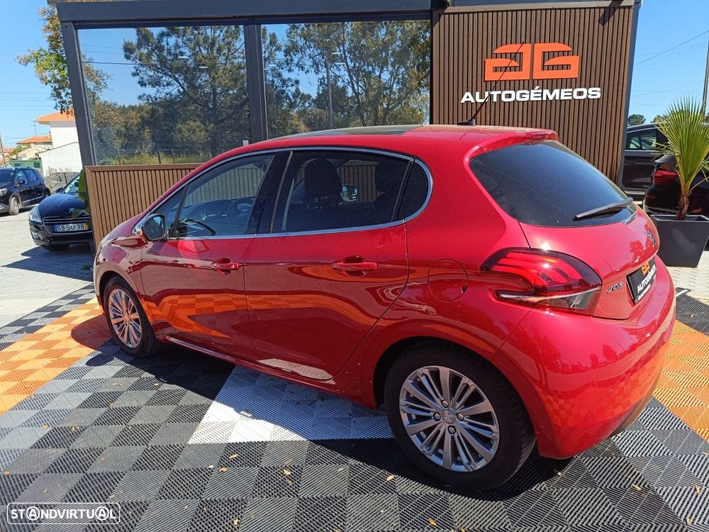 Peugeot 208 1.2 VTi SE Style - 5