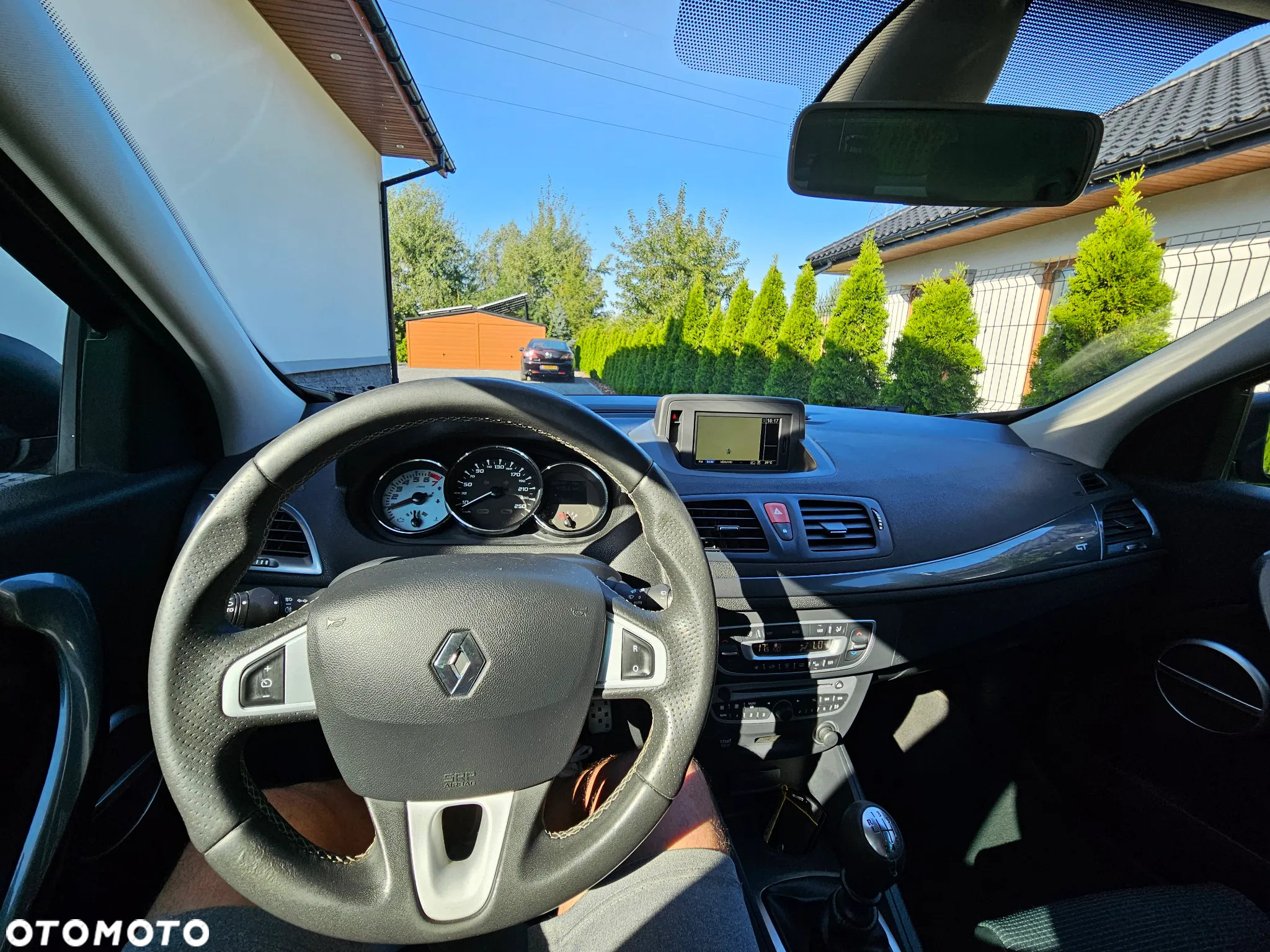 Renault Megane Grandtour TCe 180 GT - 16