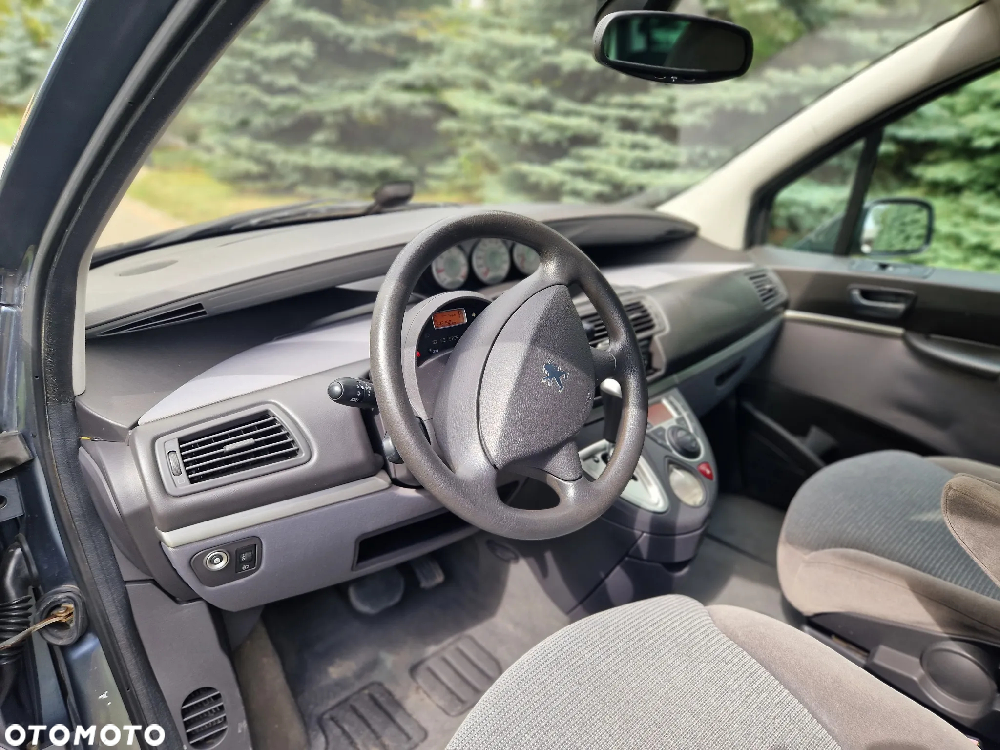 Peugeot 807 2.0 HDi SR - 16