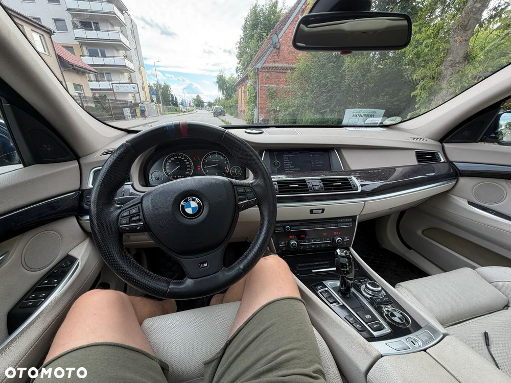 BMW 5GT 550i - 19