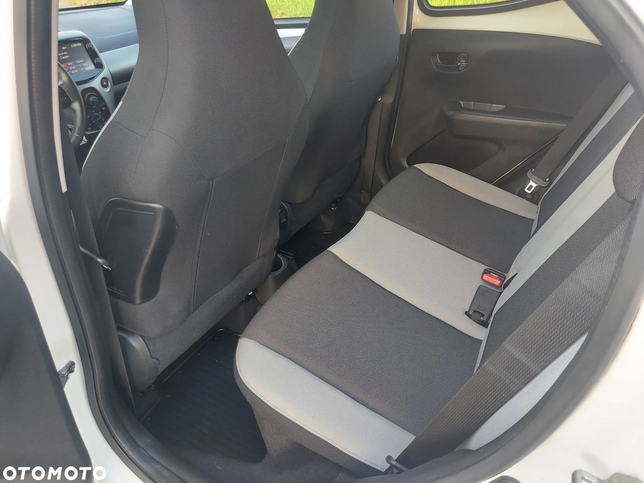 Toyota Aygo x-play - 20