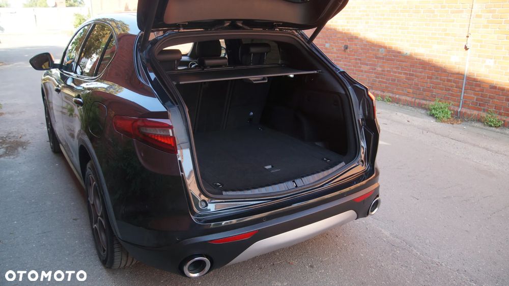 Alfa Romeo Stelvio 2.2 JTDM Executive Q4 - 28