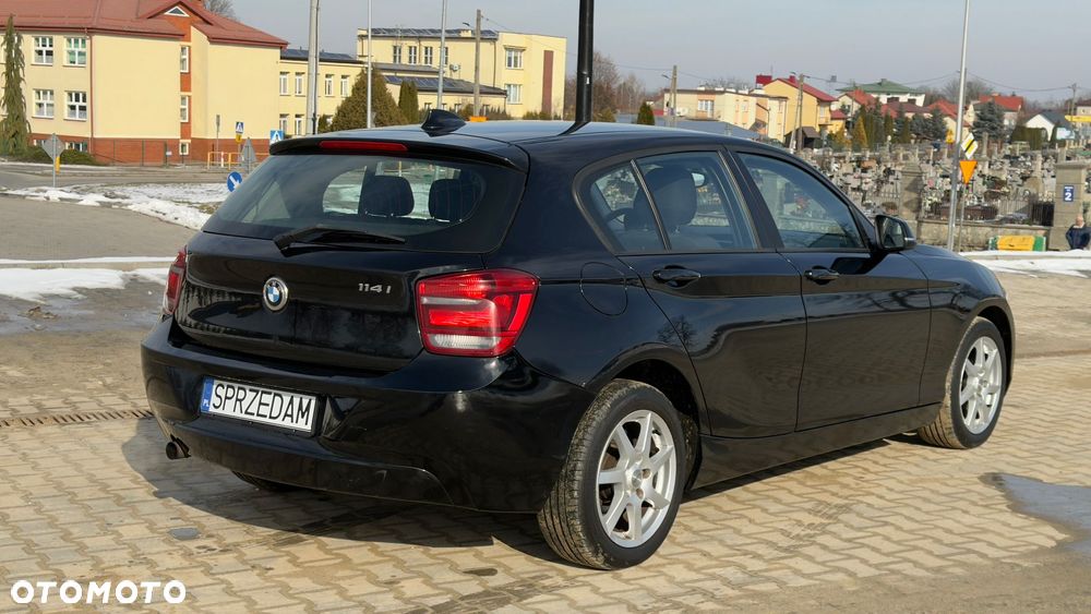 BMW Seria 1 114i - 4