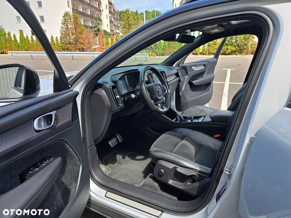 Volvo XC 40 - 20