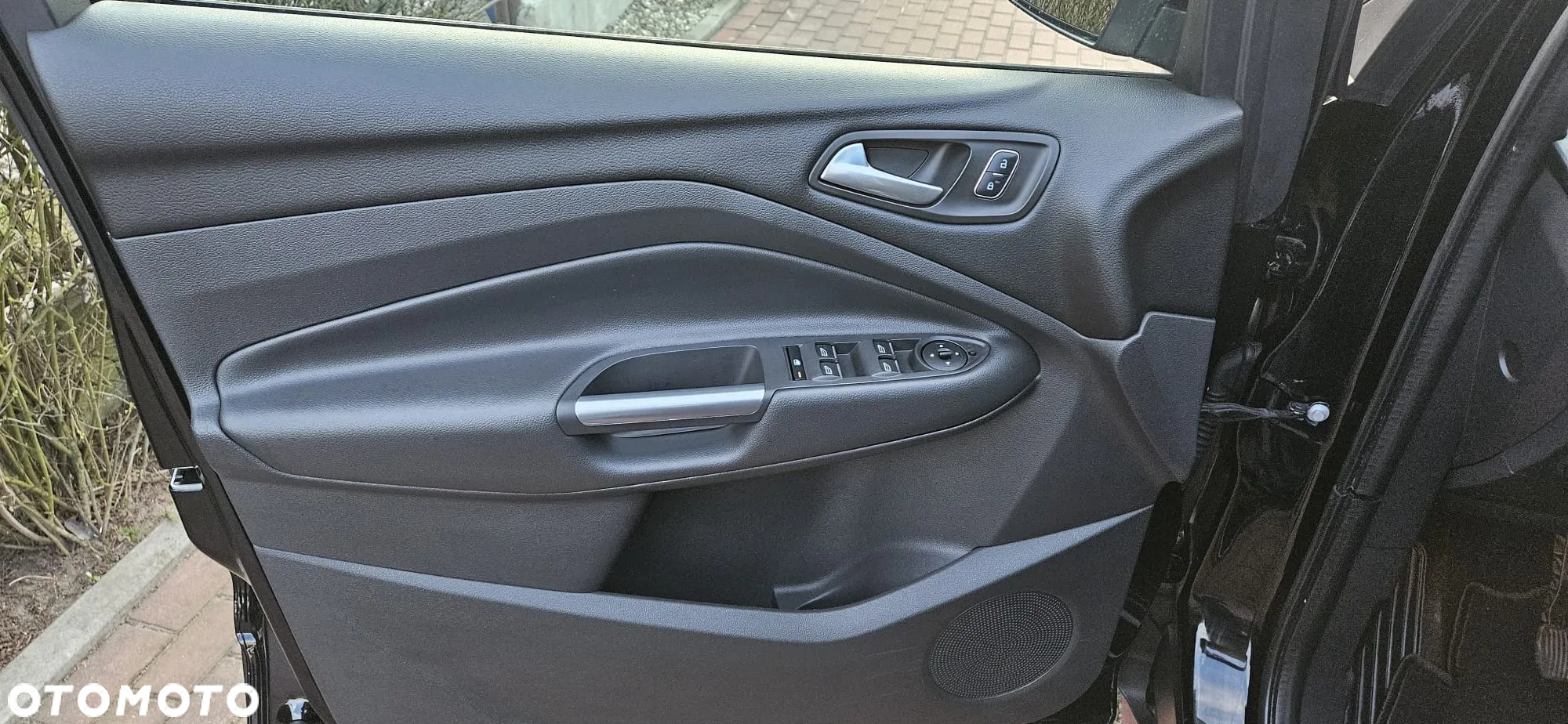 Ford Kuga 1.5 EcoBoost 2x4 Business Edition - 26