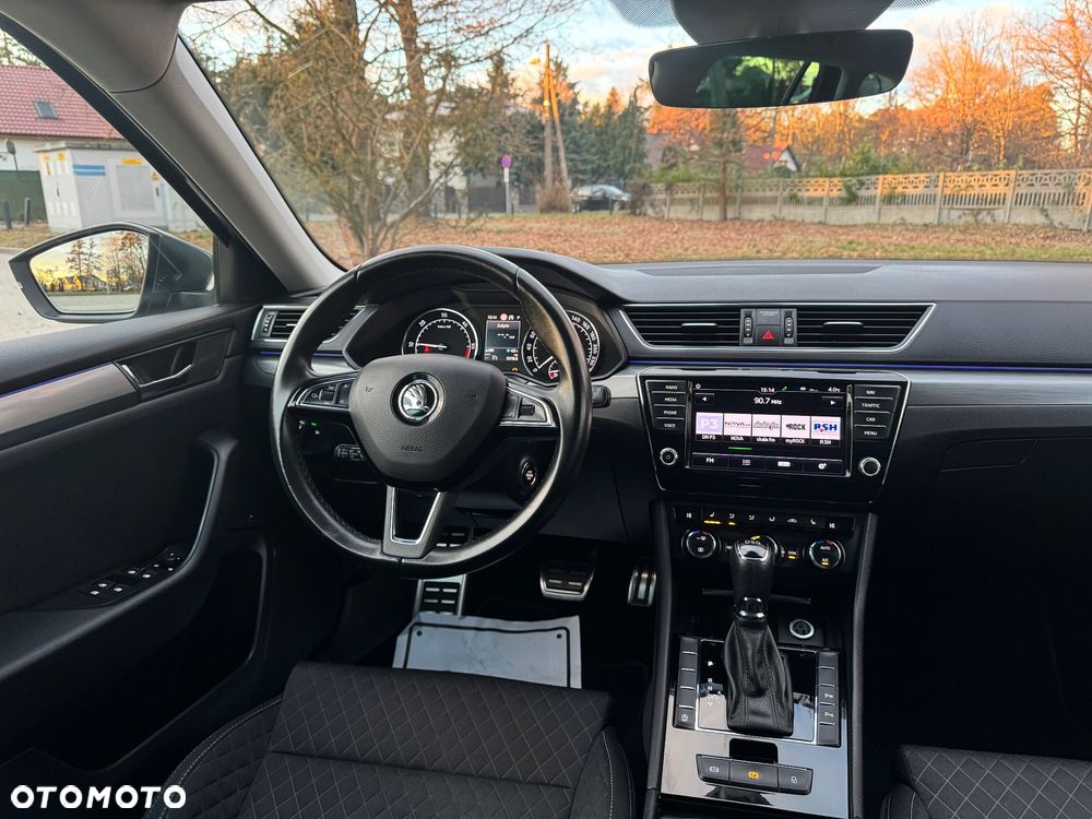 Skoda Superb 2.0 TDI DSG Premium Edition - 5