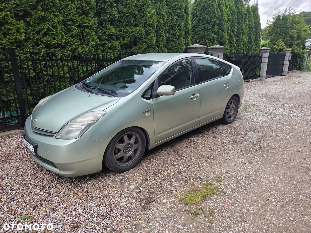 Toyota Prius 1.5 VVT-i Sol - 8