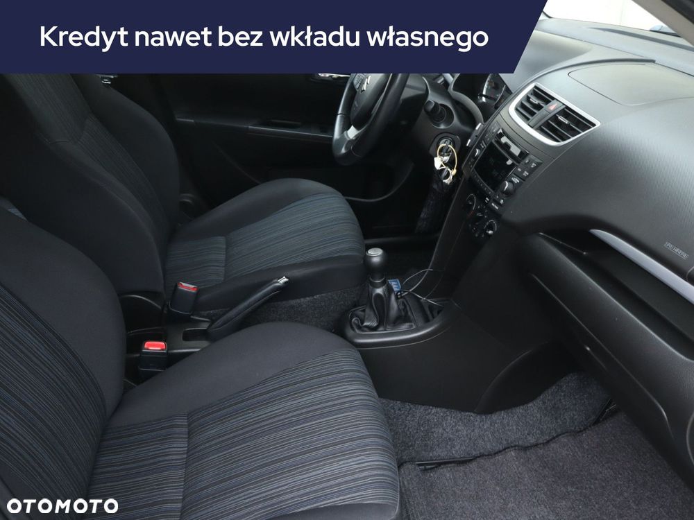 Suzuki Swift - 11