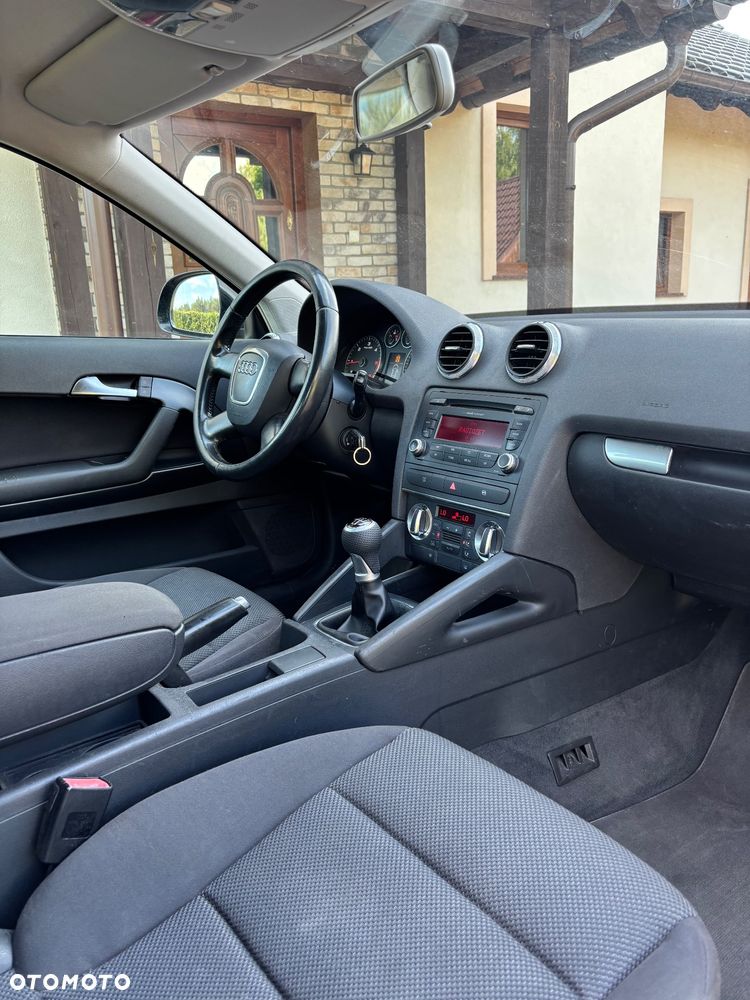 Audi A3 3-drzwiowe 1.9 TDI Attraction - 8