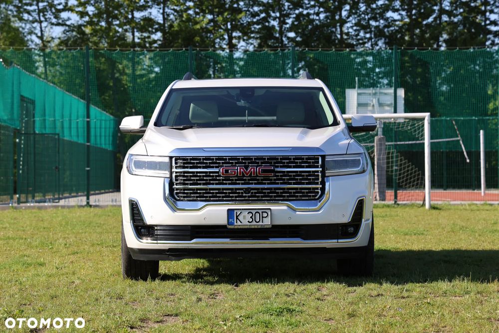 GMC Acadia - 2