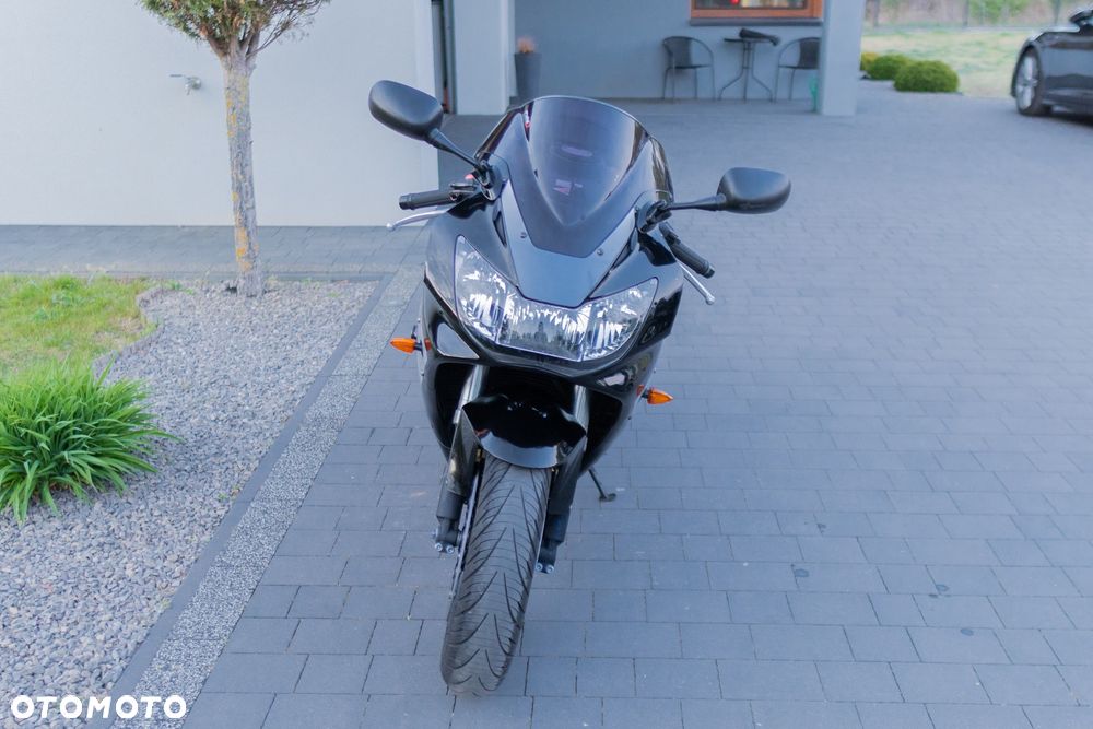 Honda CBR - 6