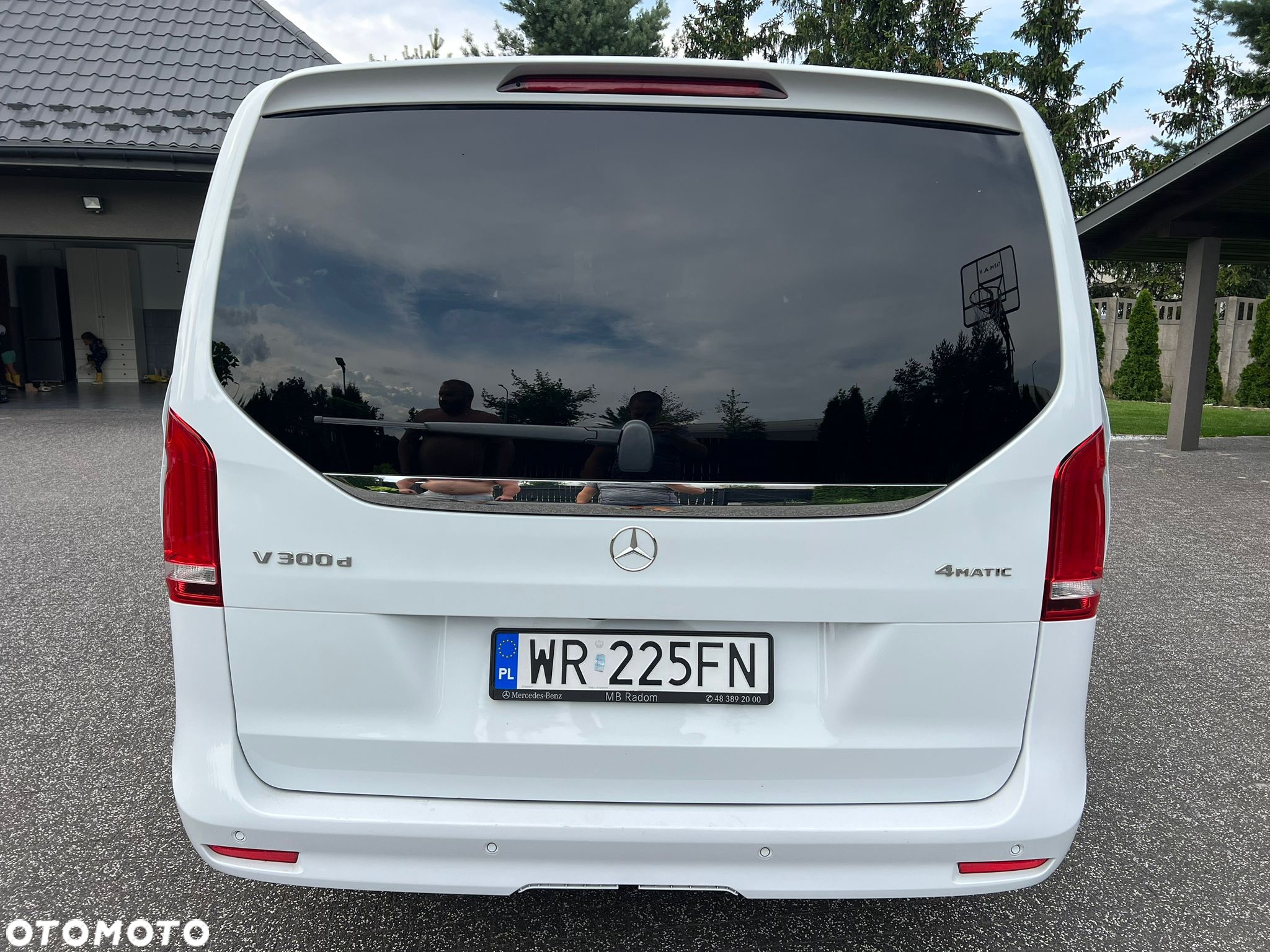 Mercedes-Benz Klasa V 300 d 4-Matic Exclusive 9G-Tronic (d³ugi) - 28