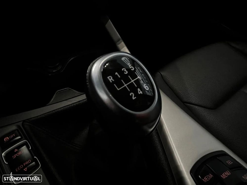 BMW 116 d EfficientDynamics Edition - 24