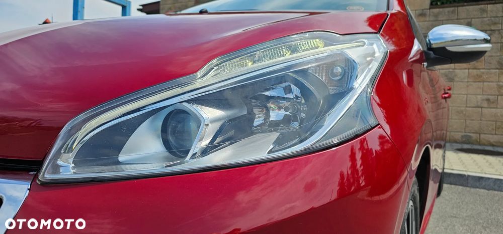 Peugeot 208 1.2 PureTech Allure - 14