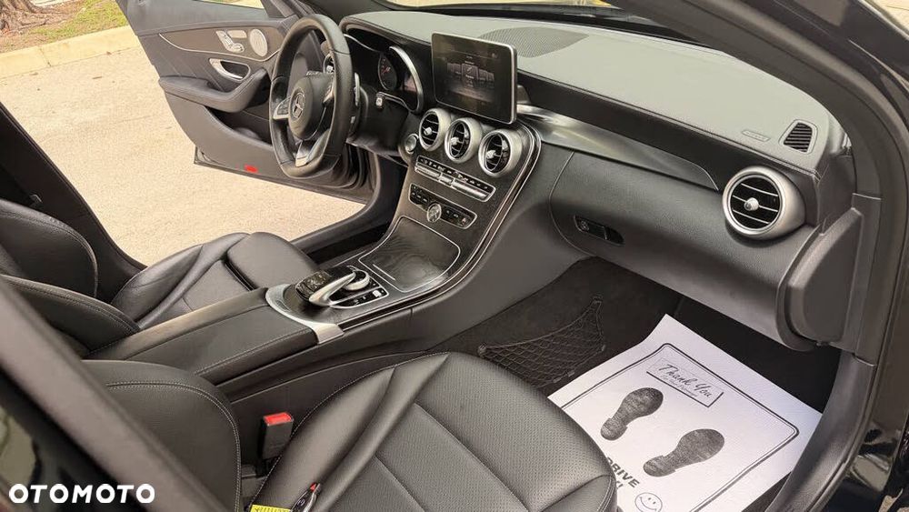 Mercedes-Benz Klasa C 300 7G-TRONIC AMG Line - 14