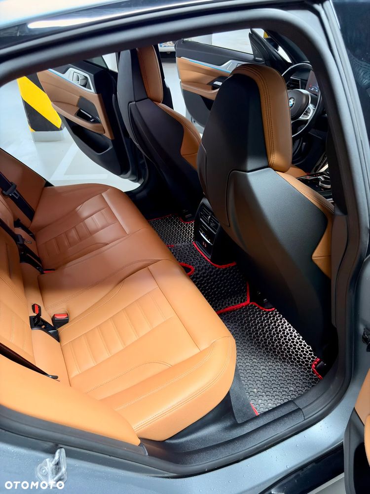 BMW Seria 4 M440i xDrive mHEV - 25