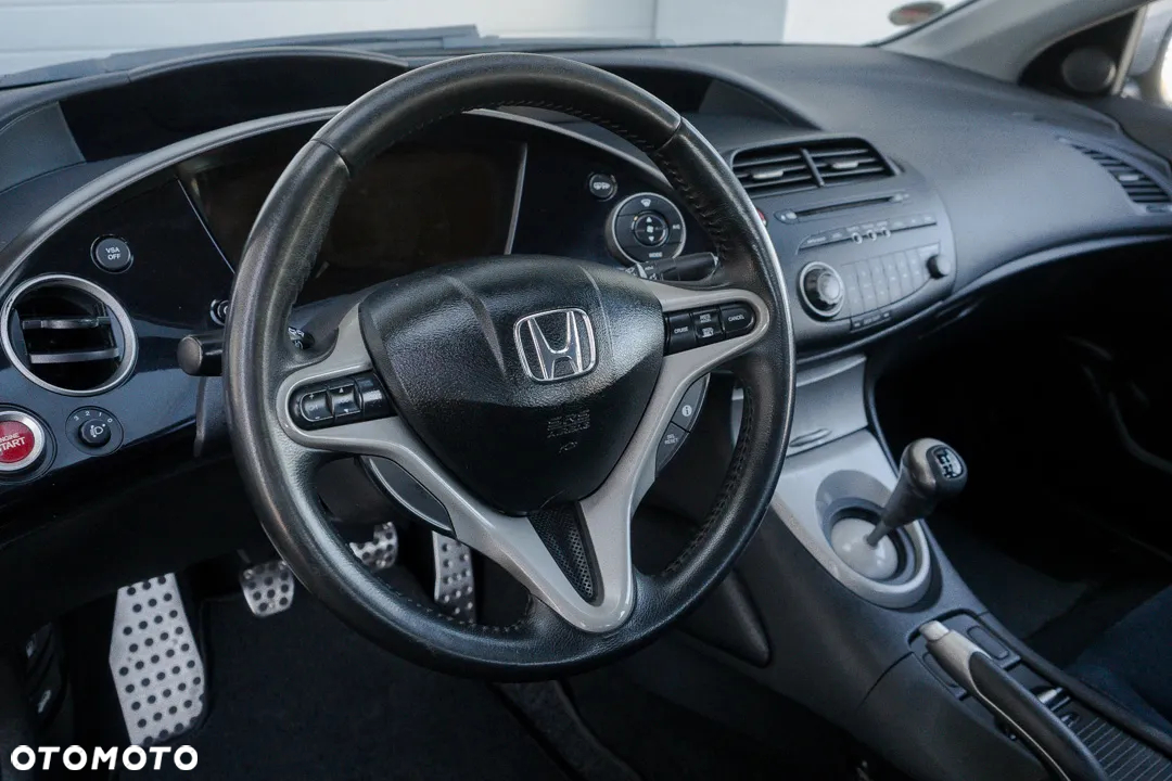 Honda Civic 1.8 Sport - 16
