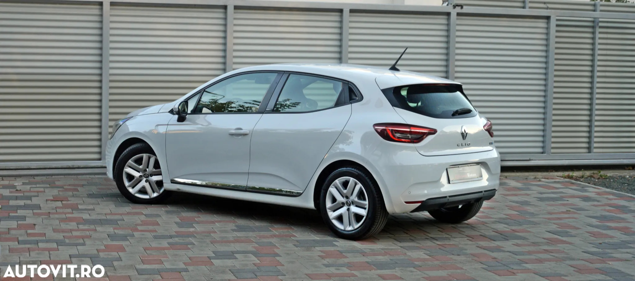 Renault Clio E-TECH Hybrid 140 BUSINESS EDITION - 16