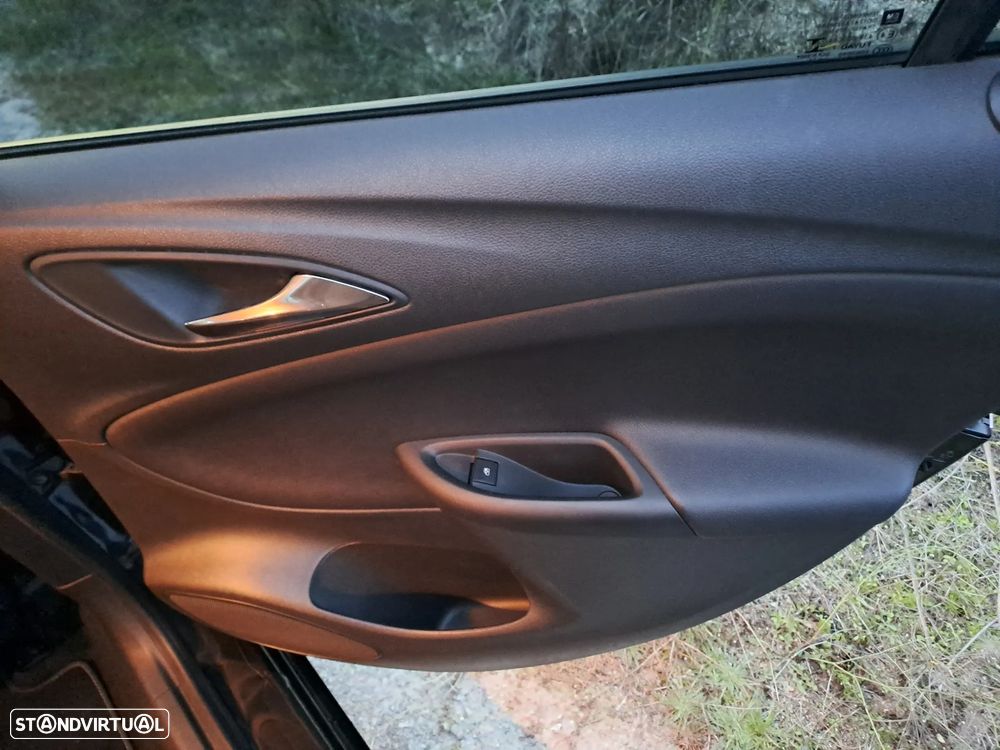 Opel Astra Sports Tourer 1.6 CDTI Innovation S/S - 24