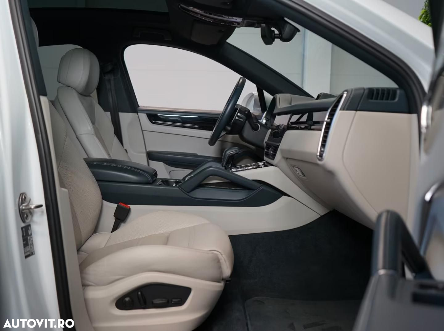 Porsche Cayenne Coupe Tiptronic S - 18