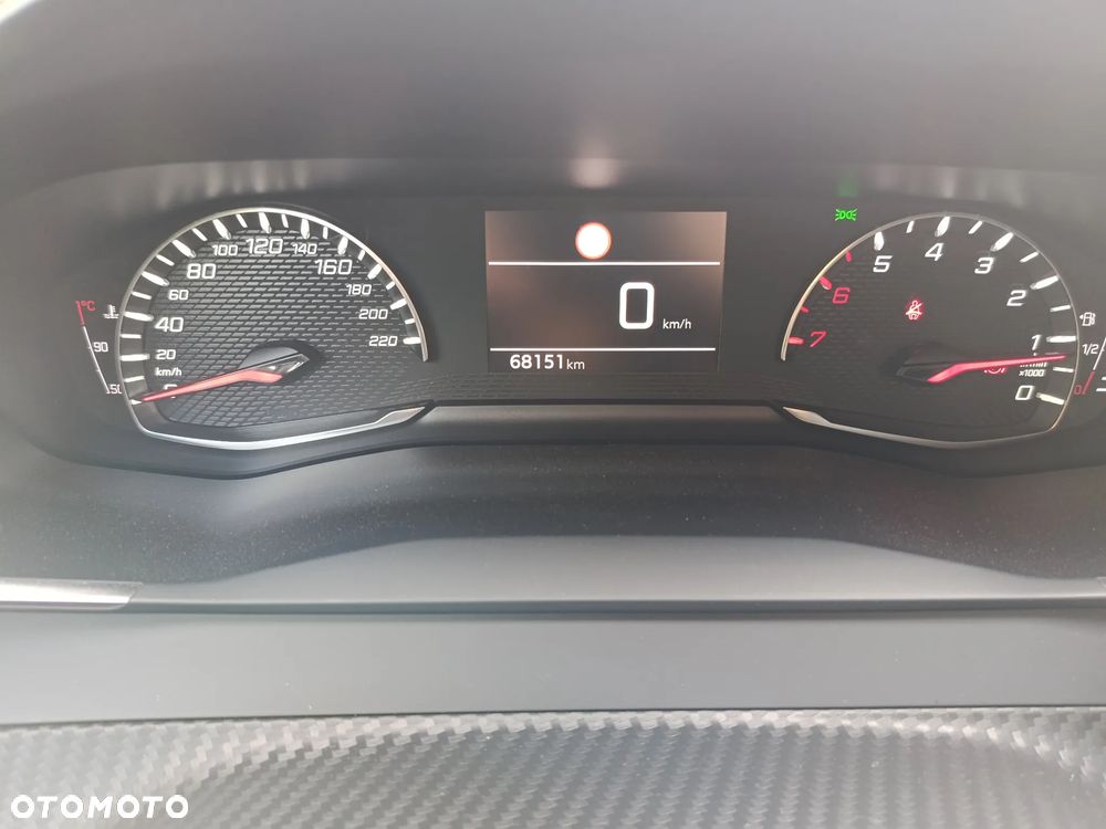 Peugeot 2008 1.2 PureTech Allure S&S - 7