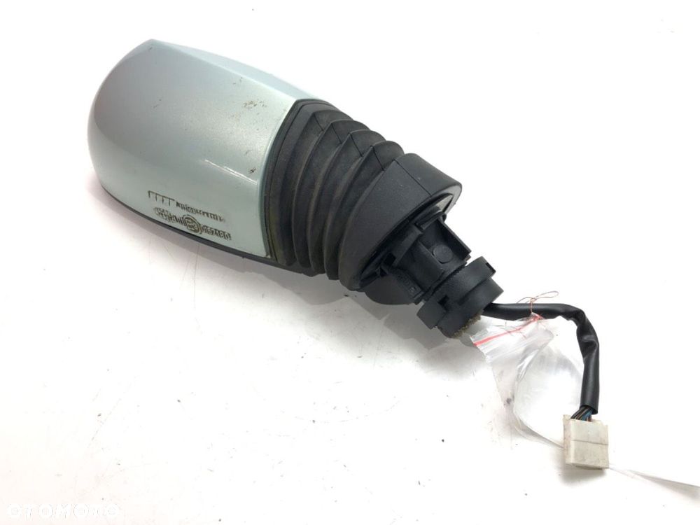 LUSTERKO PRAWY - 49.00 PLN - FIAT PUNTO (188_) 1999 - 2012 1.4 70 kW [95 KM] benzyna 2003 - 2012 - 3