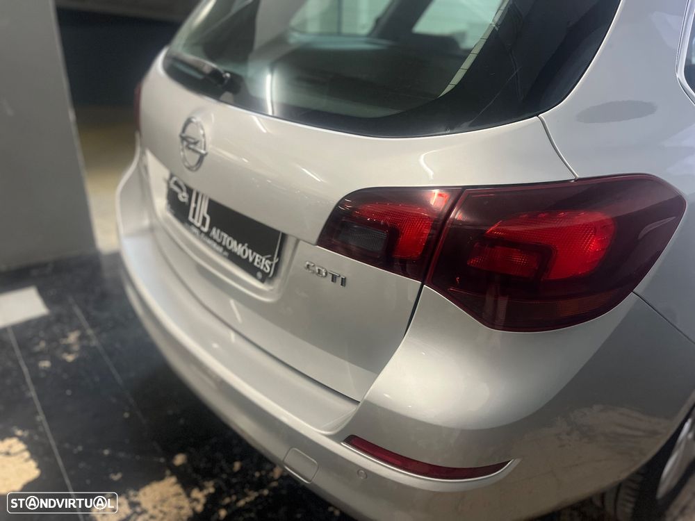 Opel Astra Sports Tourer 1.7 CDTi Cosmo S/S - 34