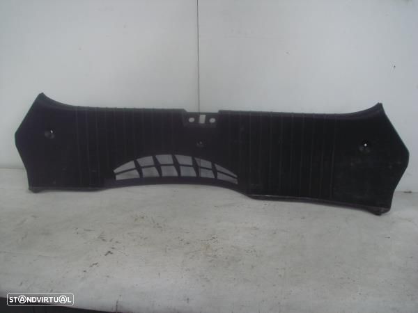 Guarniçao Saida Tr/Mala Alfa Romeo 147 (937_) - 1